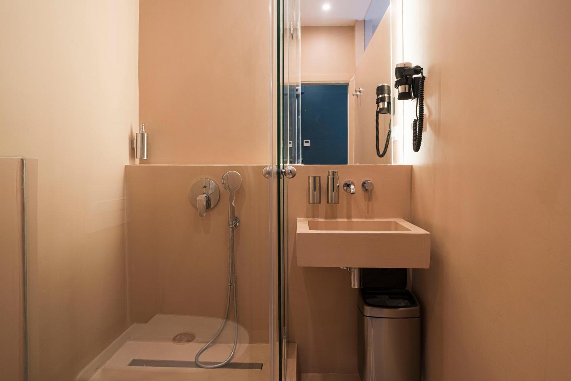 Hostal Sol Y K Barselona Dış mekan fotoğraf